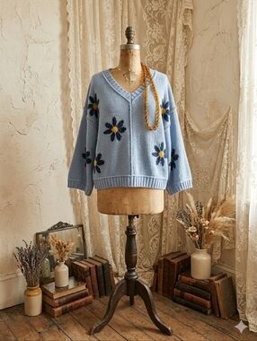 Miracle Sweater – Oversized Floral Knit – XS/S (Fits Very Oversized)